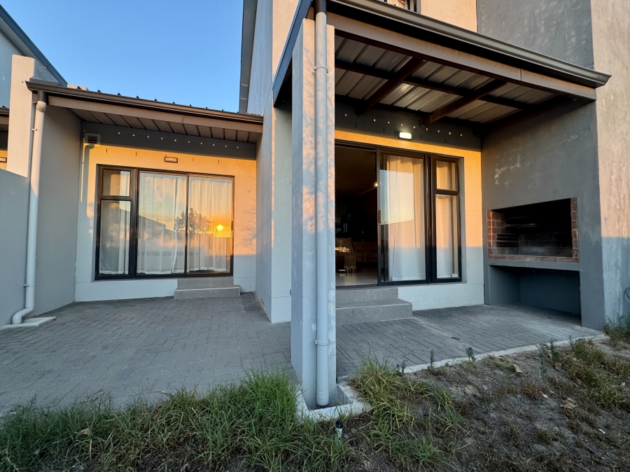 3 Bedroom Property for Sale in Zonnendal Western Cape
